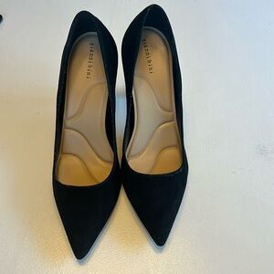 Gianni Bini Black Suede pumps, size 9